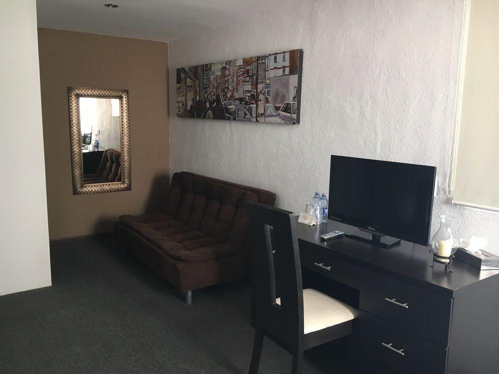 Kuku Ruku Hotel Queretaro Ngoại thất bức ảnh